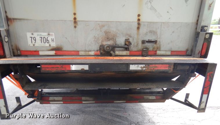 image for item IT9434 2000 Freightliner FL60  box truck