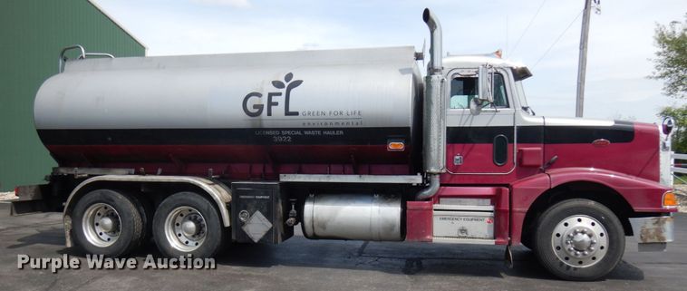 image for item IT9437 1992 Peterbilt 377  fuel truck