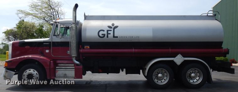 image for item IT9437 1992 Peterbilt 377  fuel truck