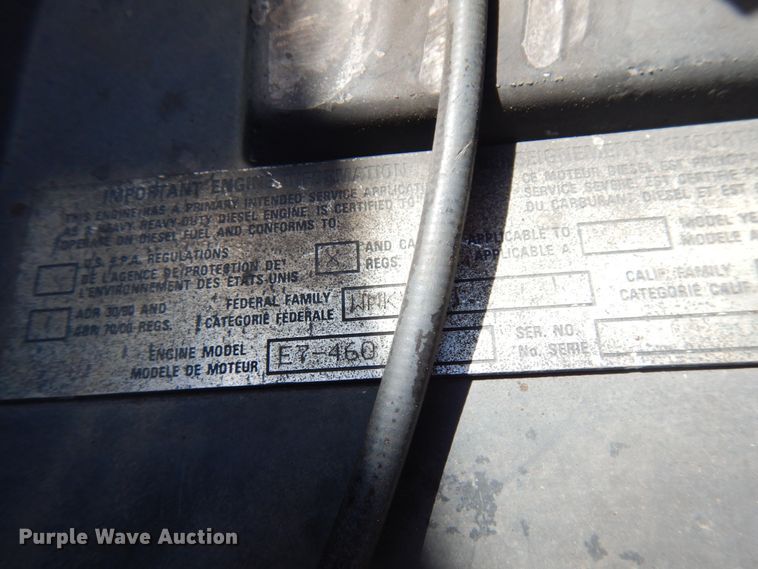 image for item IT9455 1999 Mack CH613  semi truck