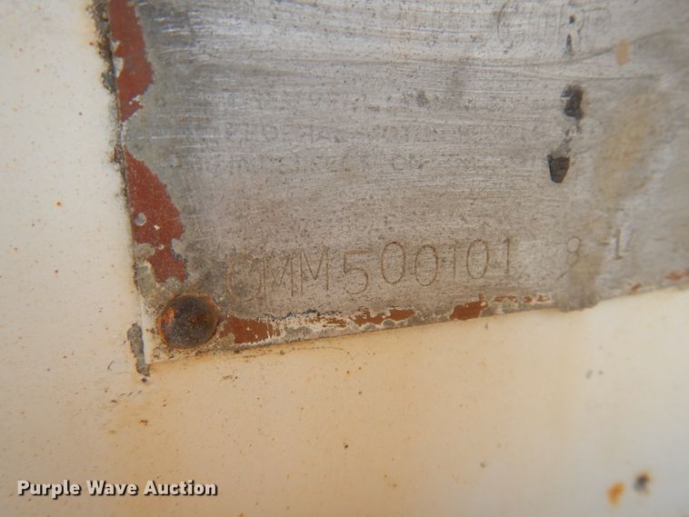 image for item IT9480 1970 Fruehauf  tank trailer