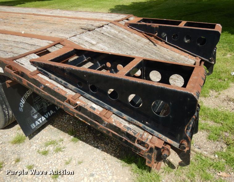 image for item IT9481 2000 Jet  drop deck equipment trailer