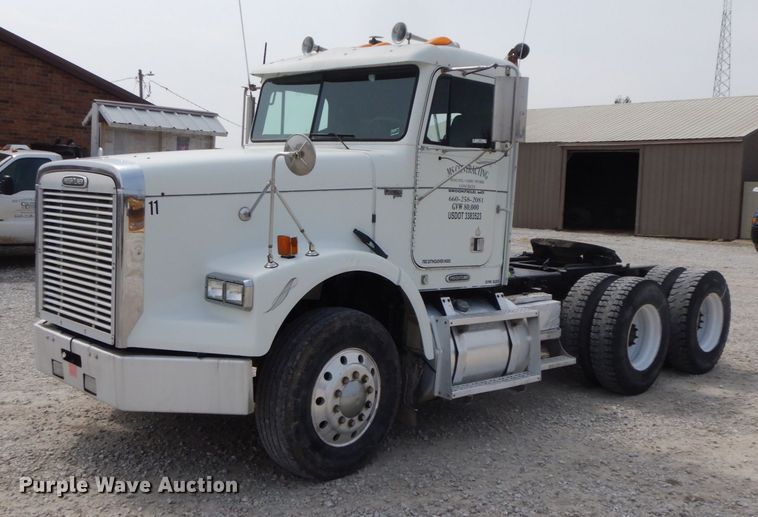 image for item IX9383 1998 Freightliner FLD 120  semi truck