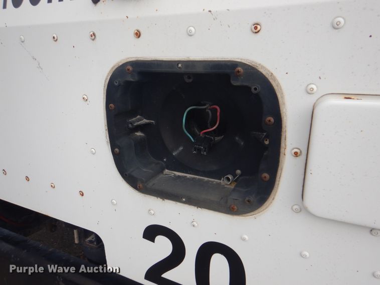 image for item JY9955 2001 Crane Carrier  refuse truck