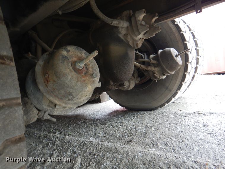 image for item JY9955 2001 Crane Carrier  refuse truck