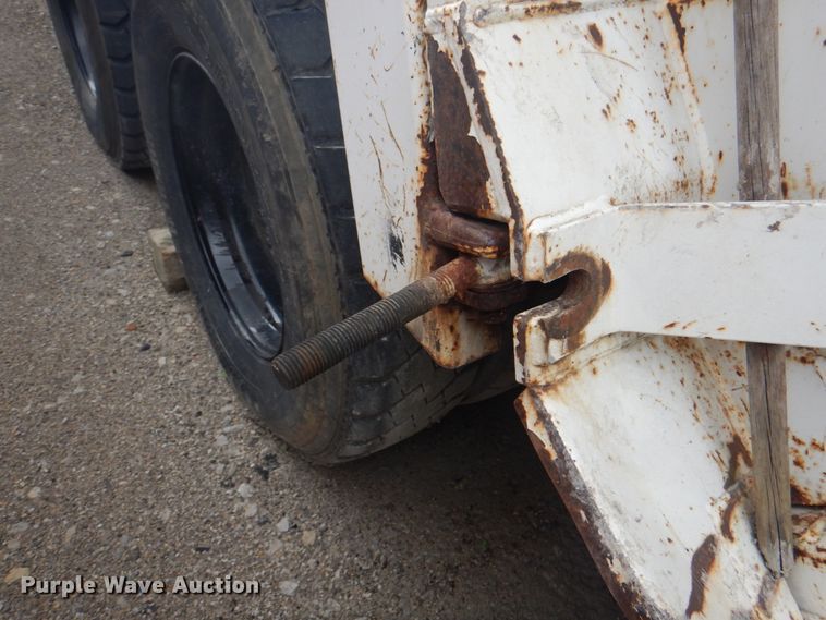 image for item JY9955 2001 Crane Carrier  refuse truck