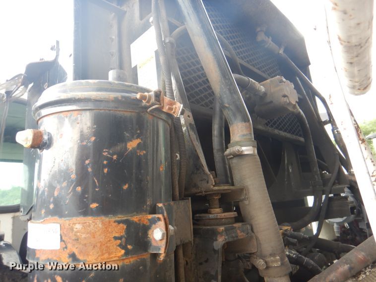 image for item JY9955 2001 Crane Carrier  refuse truck