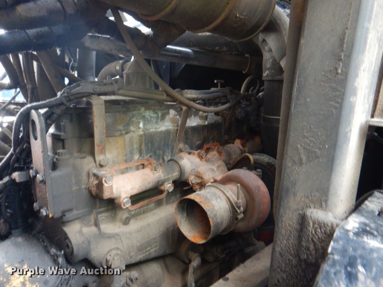 image for item JY9955 2001 Crane Carrier  refuse truck