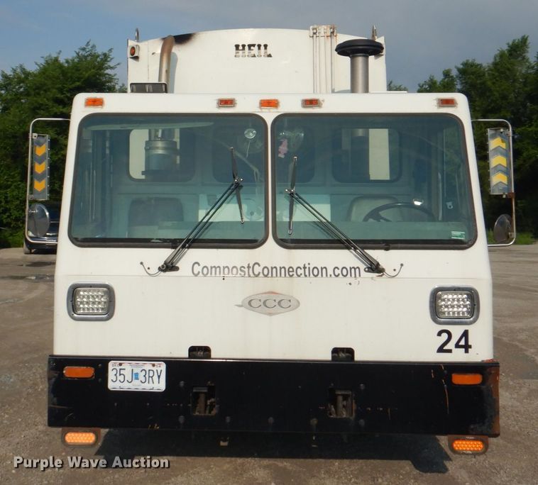 image for item JY9956 2003 Crane Carrier  refuse truck