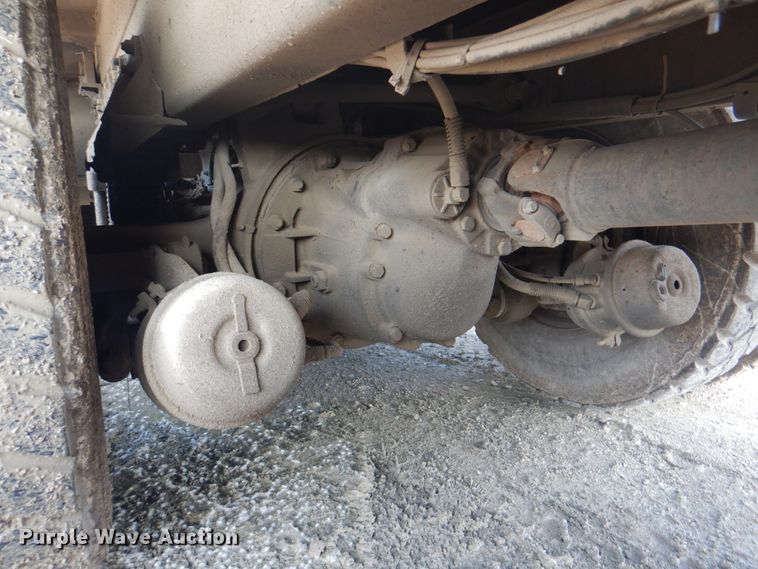 image for item JY9956 2003 Crane Carrier  refuse truck