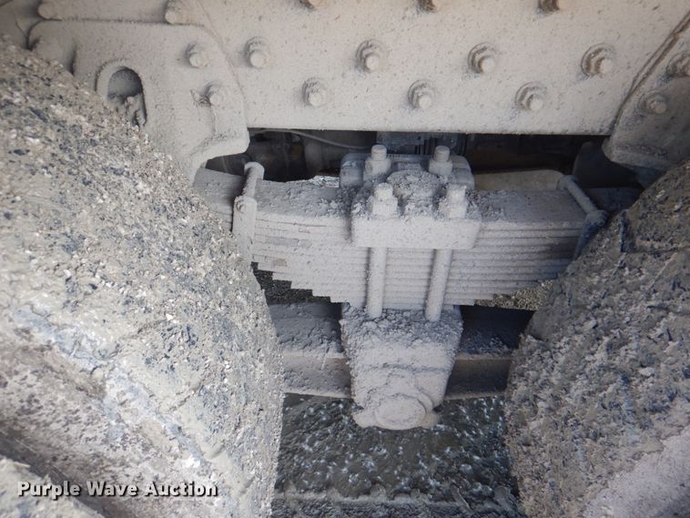 image for item JY9956 2003 Crane Carrier  refuse truck