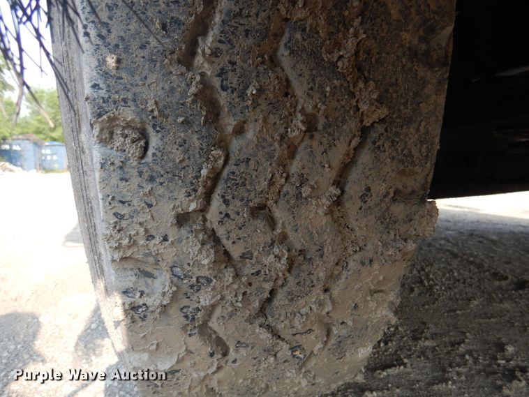 image for item JY9956 2003 Crane Carrier  refuse truck