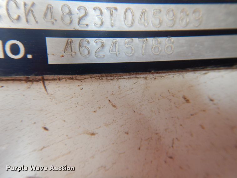 image for item JY9956 2003 Crane Carrier  refuse truck