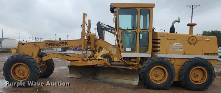 image for item DI4802 Dresser 850  motor grader