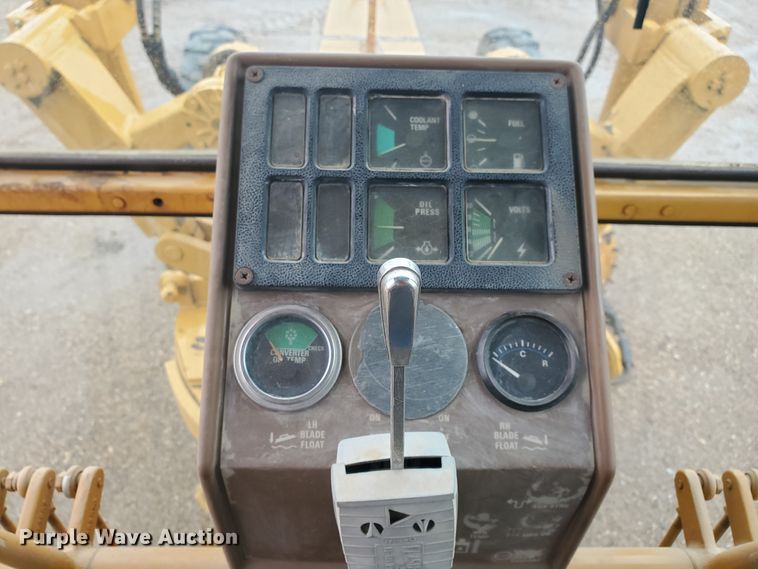 image for item DI4802 Dresser 850  motor grader