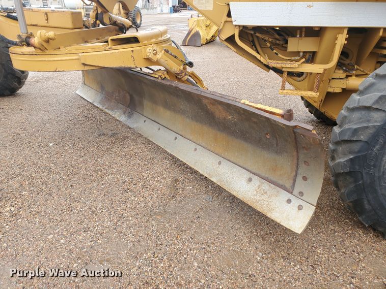 image for item DI4802 Dresser 850  motor grader