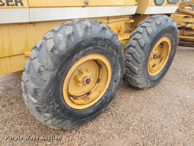 image for item DI4802 Dresser 850  motor grader