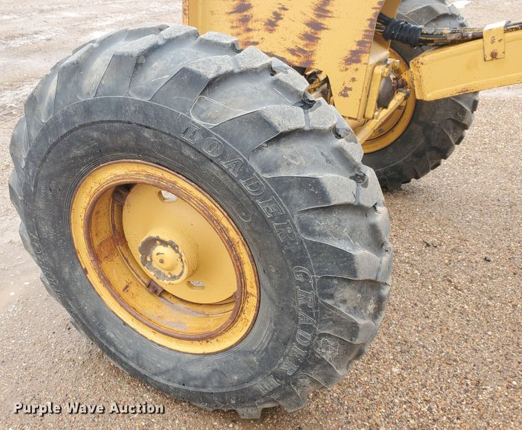 image for item DI4802 Dresser 850  motor grader