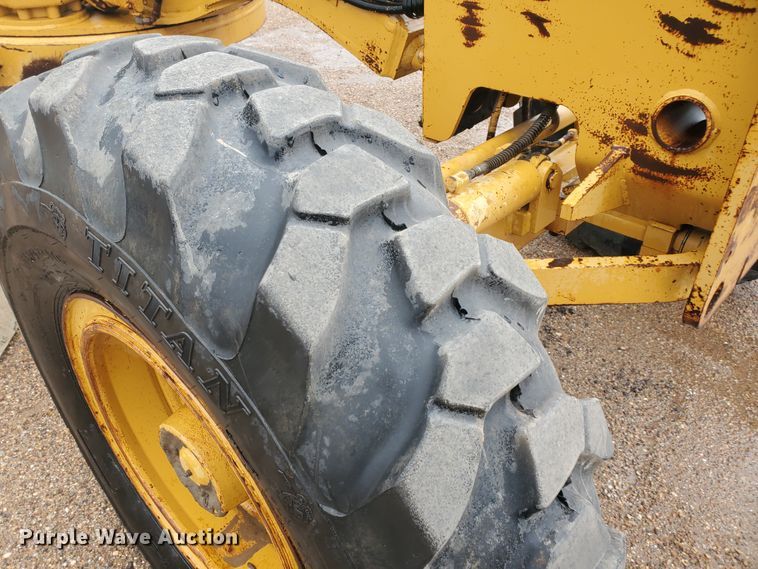 image for item DI4802 Dresser 850  motor grader