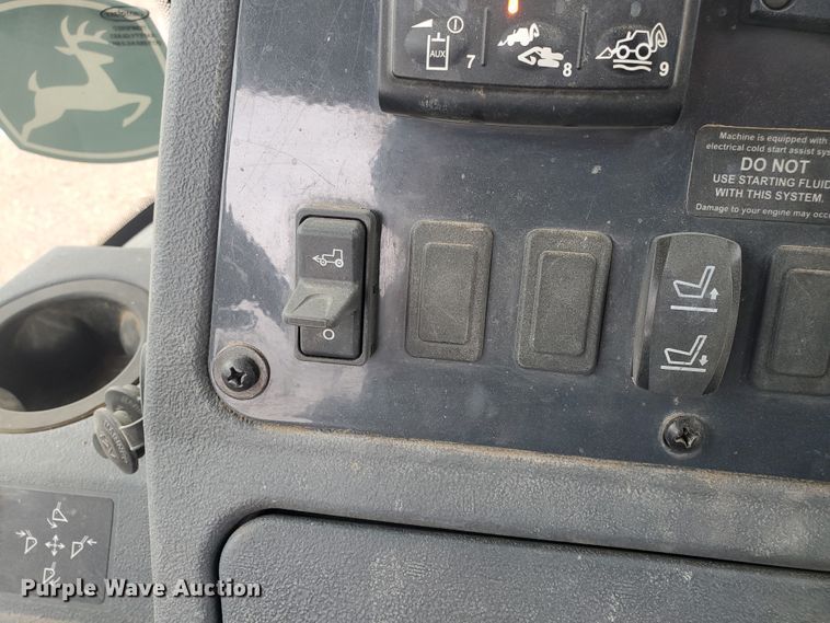 image for item DI4804 2012 John Deere 410K  backhoe