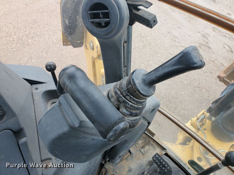 image for item DI4804 2012 John Deere 410K  backhoe