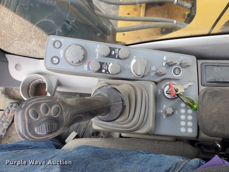 image for item DI4805 2012 John Deere 210G LC  excavator