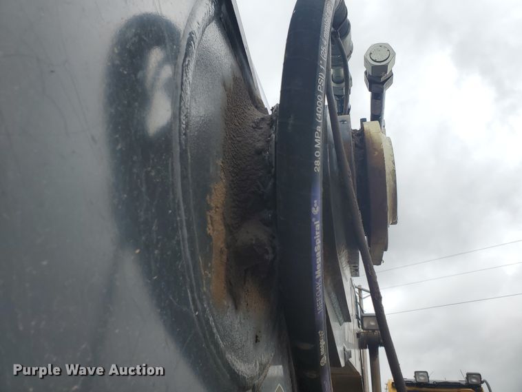 image for item DI4805 2012 John Deere 210G LC  excavator