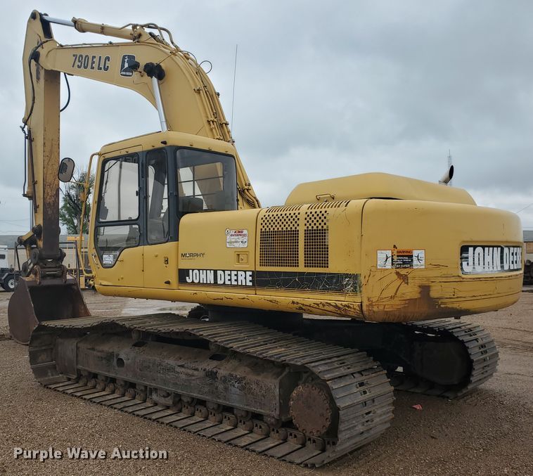 image for item DI4806 1995 John Deere 790E LC  excavator
