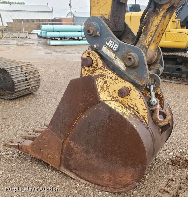 image for item DI4806 1995 John Deere 790E LC  excavator