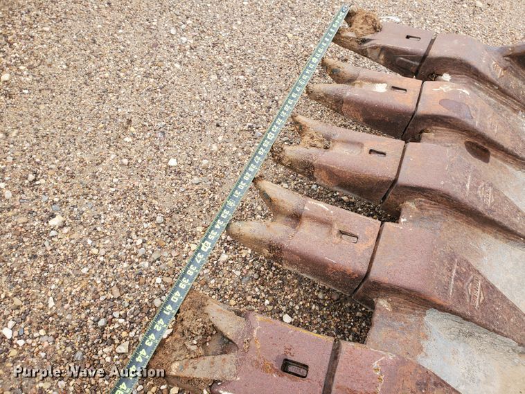 image for item DI4806 1995 John Deere 790E LC  excavator