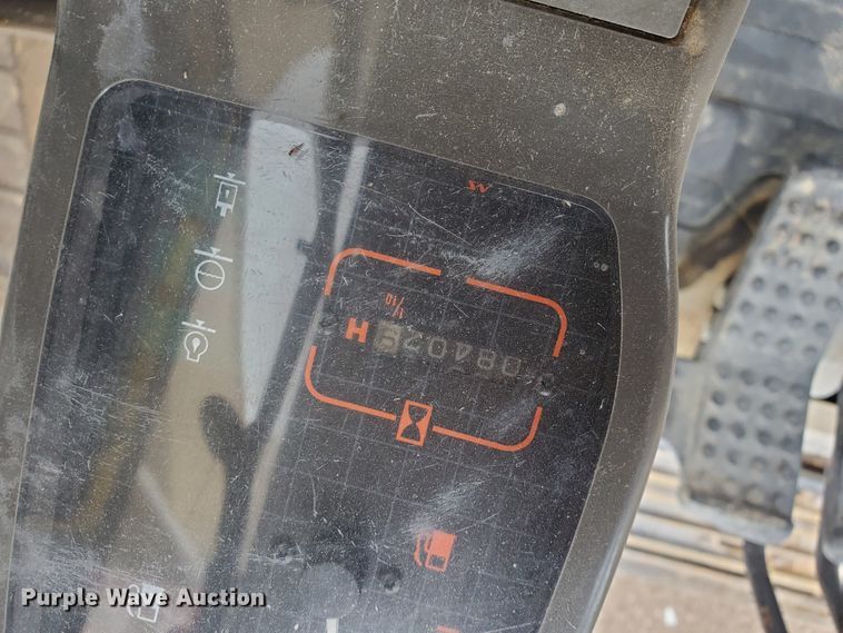 image for item DI4806 1995 John Deere 790E LC  excavator