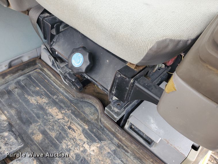 image for item DI4806 1995 John Deere 790E LC  excavator