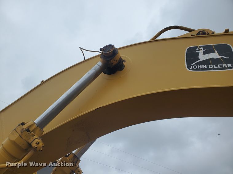 image for item DI4806 1995 John Deere 790E LC  excavator