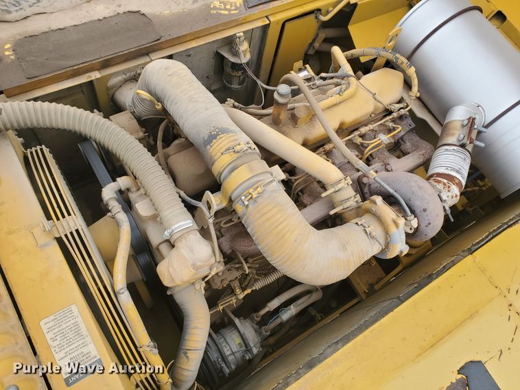 image for item DI4806 1995 John Deere 790E LC  excavator