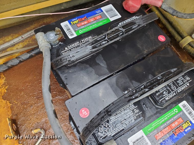 image for item DI4806 1995 John Deere 790E LC  excavator