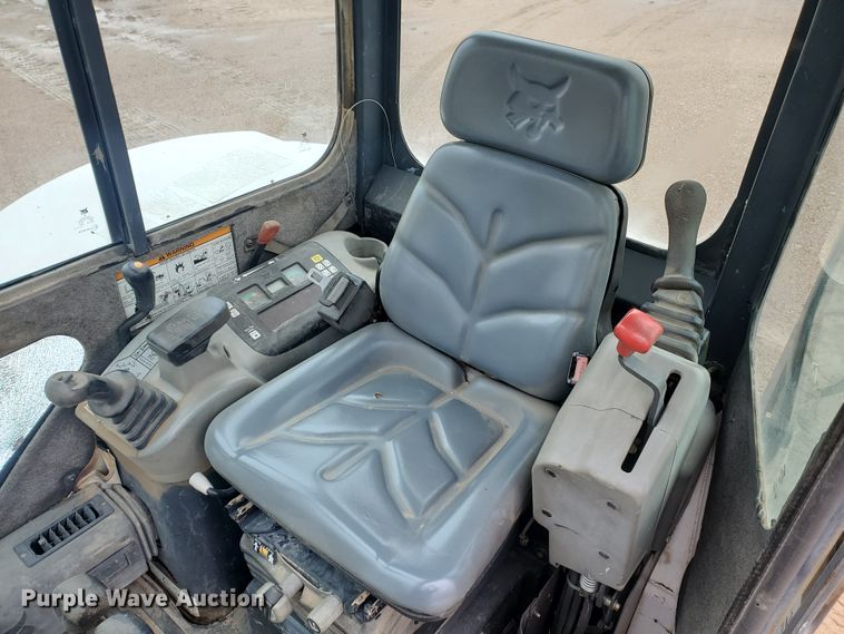 image for item DI4807 2003 Bobcat 435ZHS  mini excavator