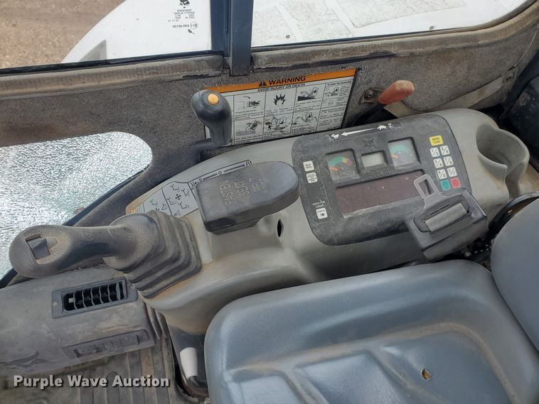 image for item DI4807 2003 Bobcat 435ZHS  mini excavator