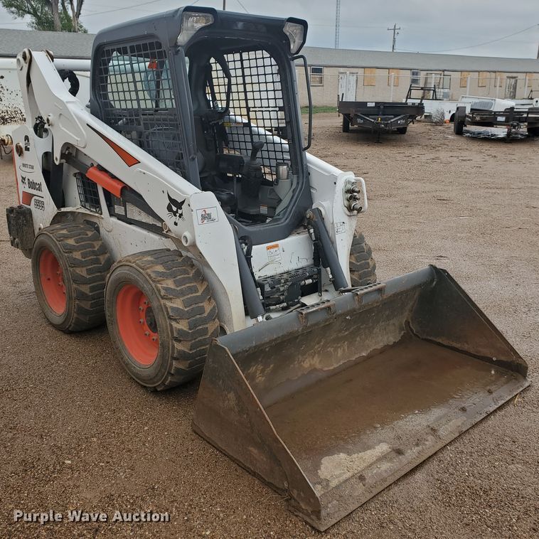 image for item DI4808 2018 Bobcat S595  skid steer loader