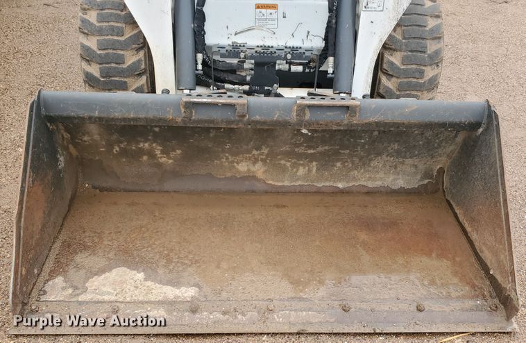 image for item DI4808 2018 Bobcat S595  skid steer loader