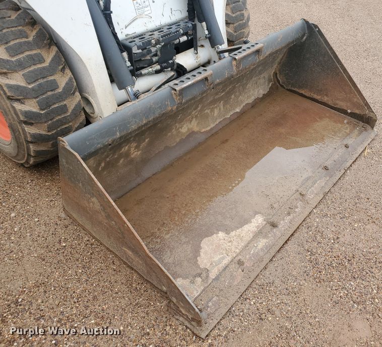 image for item DI4808 2018 Bobcat S595  skid steer loader