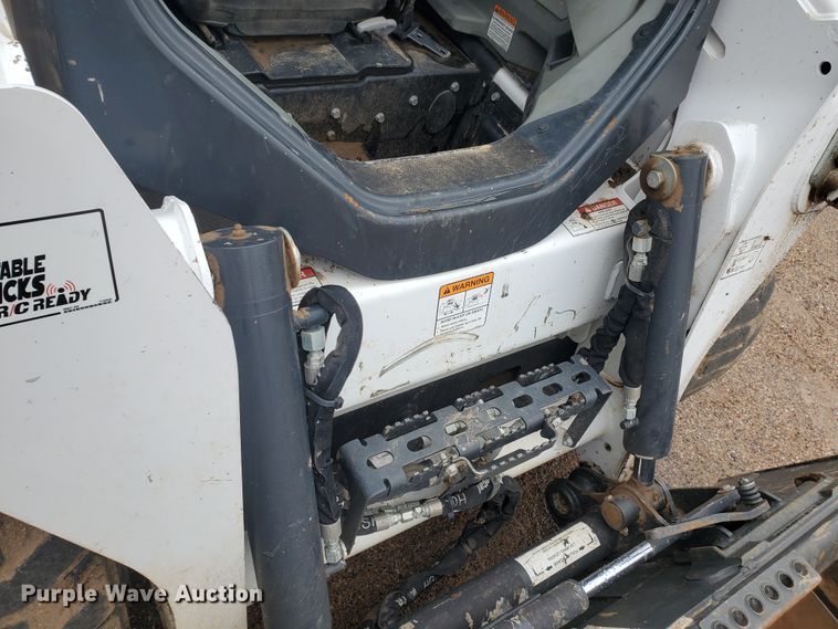 image for item DI4808 2018 Bobcat S595  skid steer loader