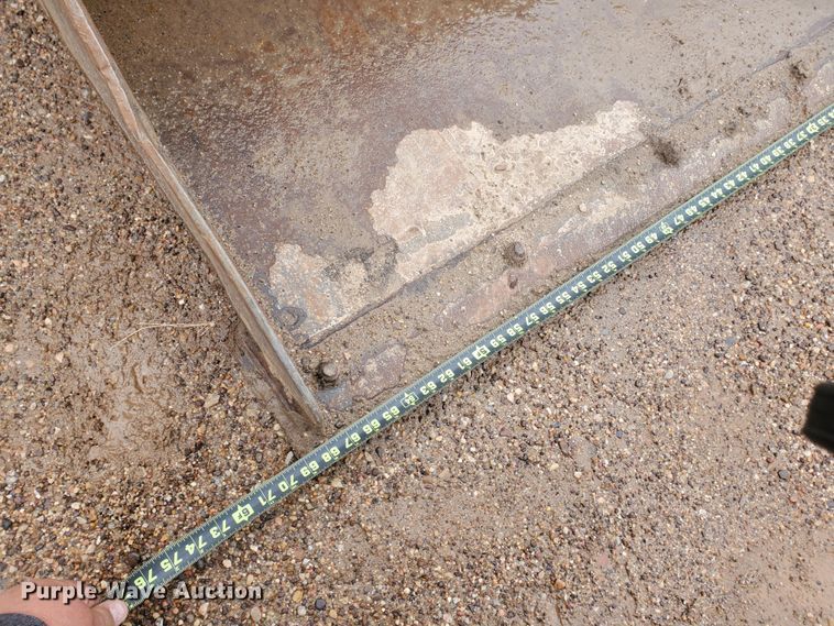 image for item DI4808 2018 Bobcat S595  skid steer loader