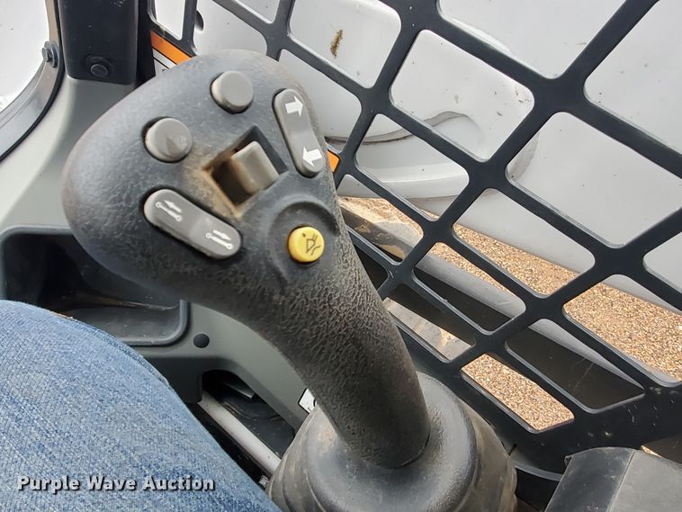 image for item DI4808 2018 Bobcat S595  skid steer loader