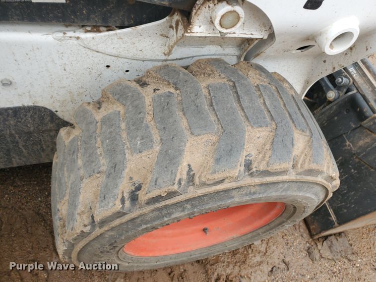 image for item DI4808 2018 Bobcat S595  skid steer loader