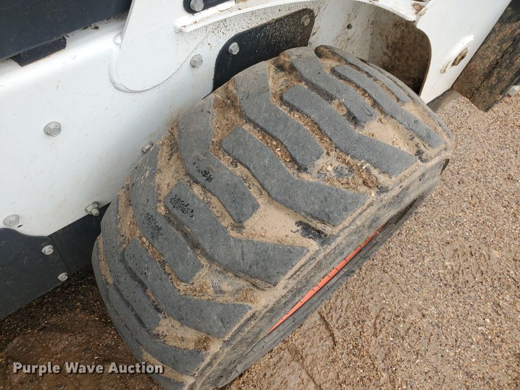 image for item DI4808 2018 Bobcat S595  skid steer loader