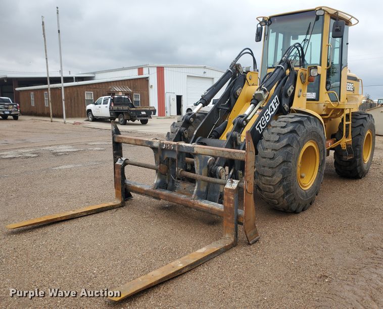 image for item DI4809 1999 John Deere TC54H  wheel loader