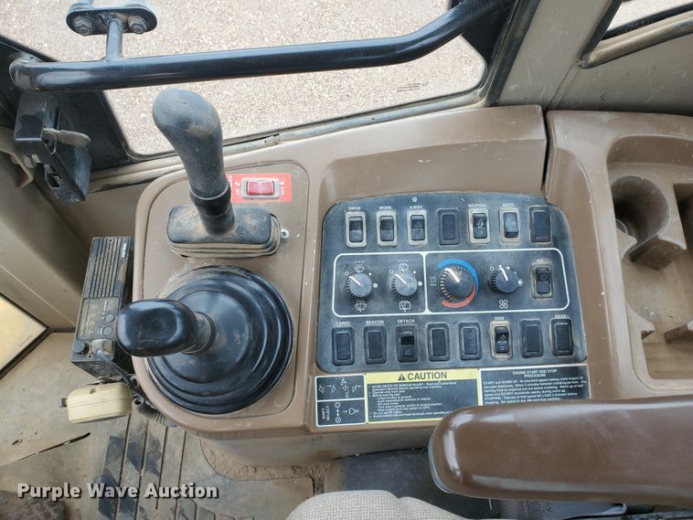 image for item DI4809 1999 John Deere TC54H  wheel loader