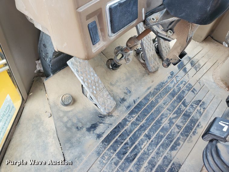 image for item DI4809 1999 John Deere TC54H  wheel loader