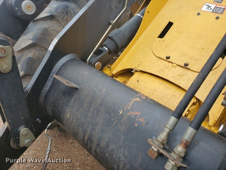 image for item DI4809 1999 John Deere TC54H  wheel loader