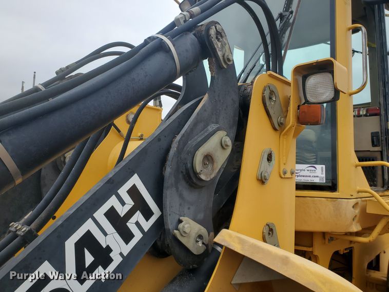 image for item DI4809 1999 John Deere TC54H  wheel loader